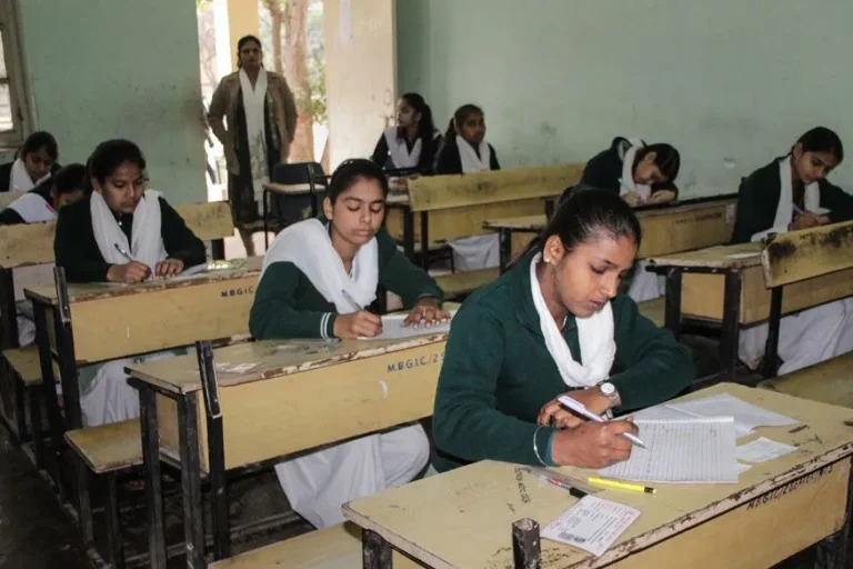 Maharashtra Class 10 Students Protest Teacher Shortage Before Board Exams